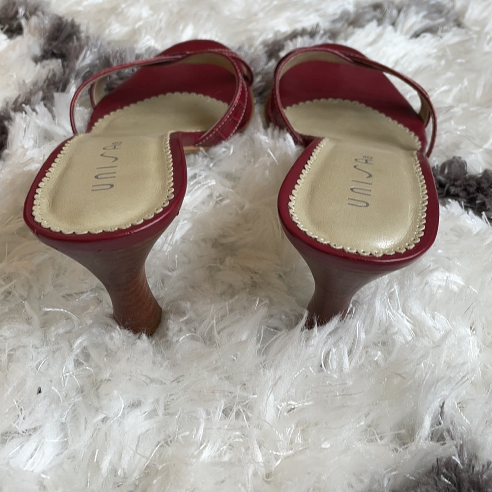 Sandals - Picture 3 of 5